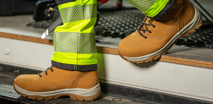 Guide to Choosing Safety Boots for Every Job Total Workwear Blog