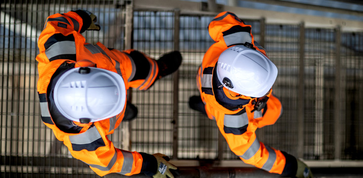 How to Choose the Right High-Visibility Workwear